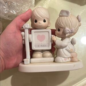 Precious Moments Cream and White Accent Decor